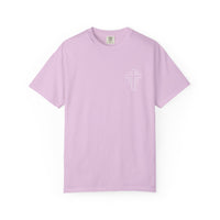 Load image into Gallery viewer, Even In The Chaos His Grace Still Finds Me Shirt - Christian Woman Shirt