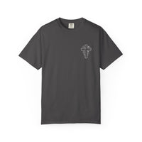 Load image into Gallery viewer, Even In The Chaos His Grace Still Finds Me Shirt - Christian Woman Shirt