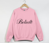 Load image into Gallery viewer, Christmas Believe - Sweatshirt
