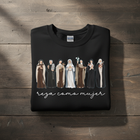 Load image into Gallery viewer, Reza Como Mujer - Pray like a Girl Sweatshirt Spanish version en Espanol